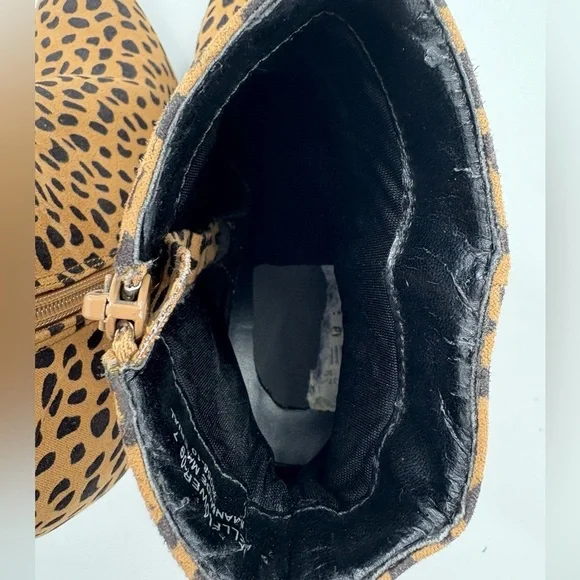 Bamboo Women’s Leopard Print Ankle Booties Heels Pointed Toe Side Zip Size 7 - Picture 5 of 8